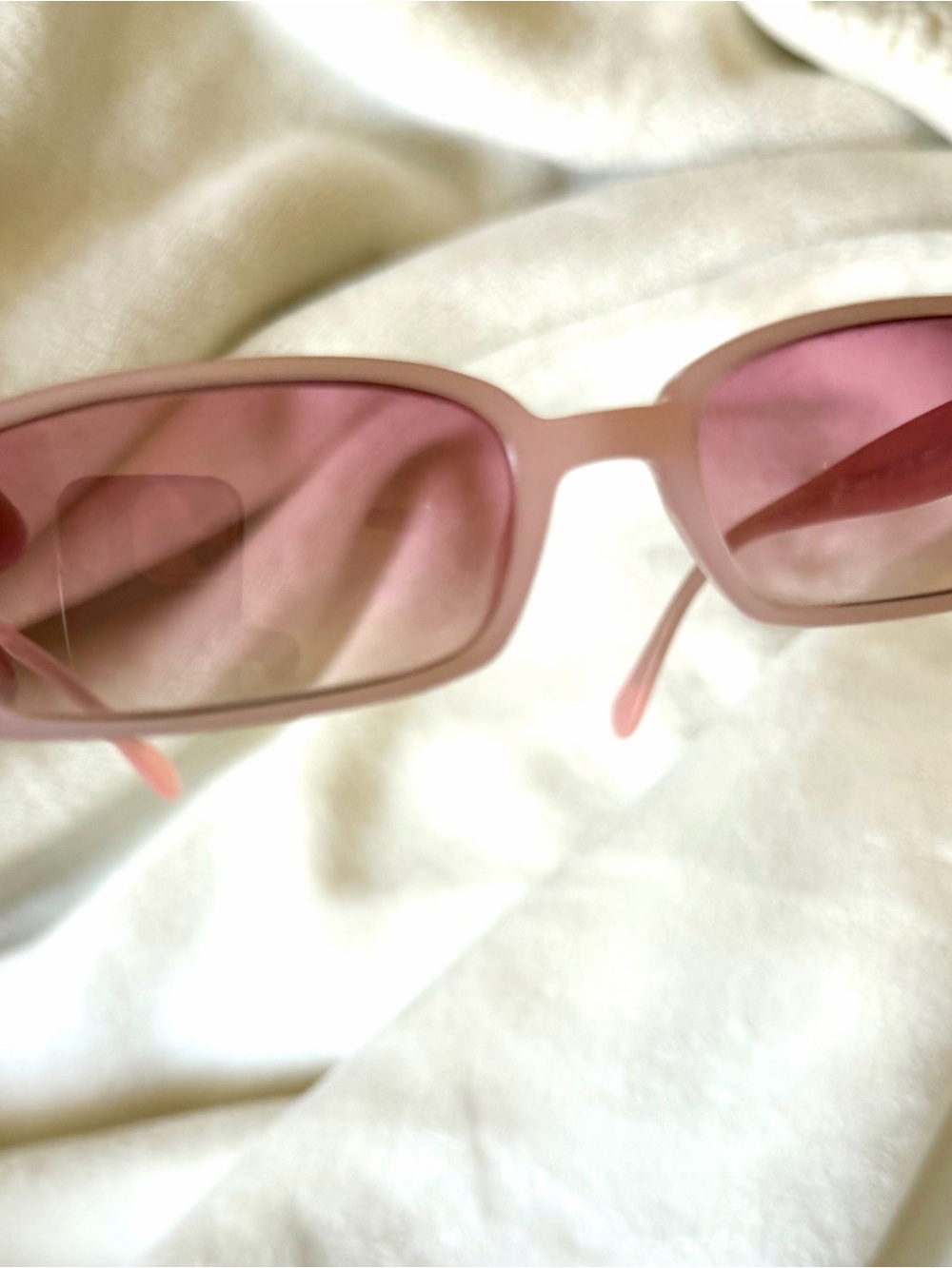 Vintage CHANEL 5058-B Pink Rhinestone Sunglasses Y2K authentic